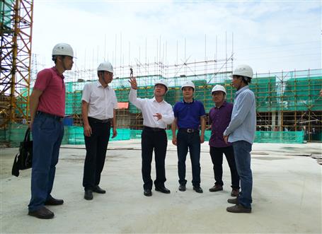 覃振華、劉國江到梧州佛子時(shí)代廣場(chǎng)項(xiàng)目調(diào)研