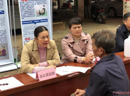 每一本卷宗都是漂亮答案——記廣西勤廉榜樣、梧州市紀委監(jiān)委第五監(jiān)督檢查室主任李世群