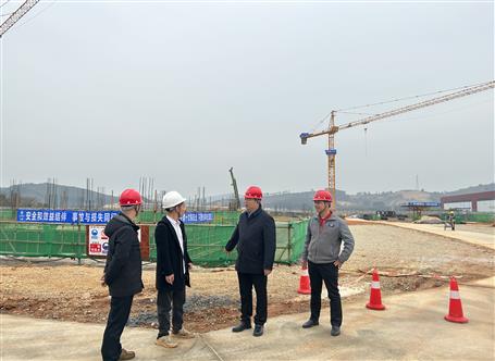 譚建到冶建第四分公司承建項(xiàng)目開(kāi)展質(zhì)量安全大檢查