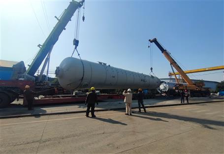 【提升“三力” 爭(zhēng)創(chuàng)佳績(jī)】冶建公司制造的4臺(tái)壓力容器順利出廠交付